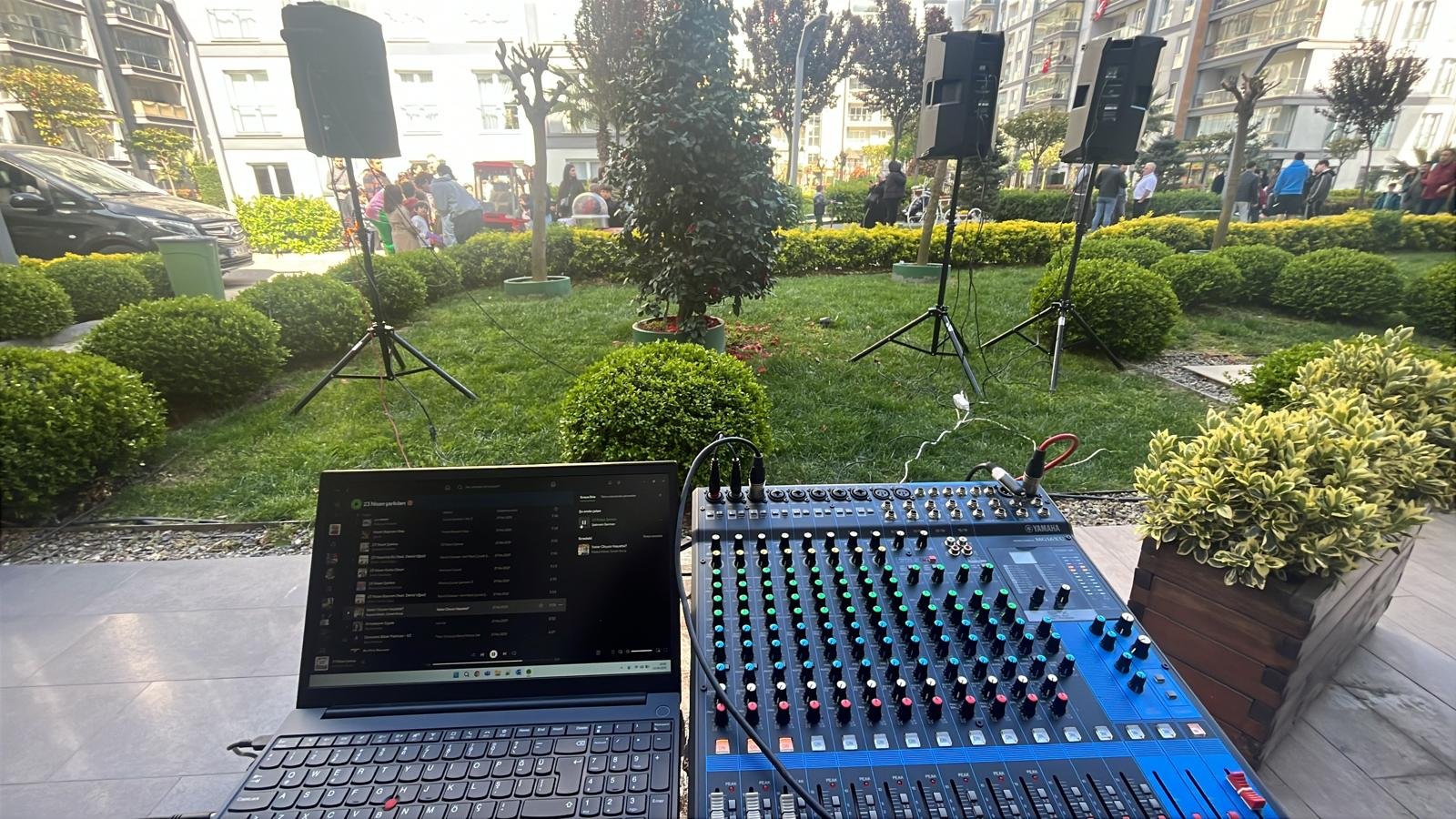 Beyoğlu site bahçesi ses sistemi kurulumu